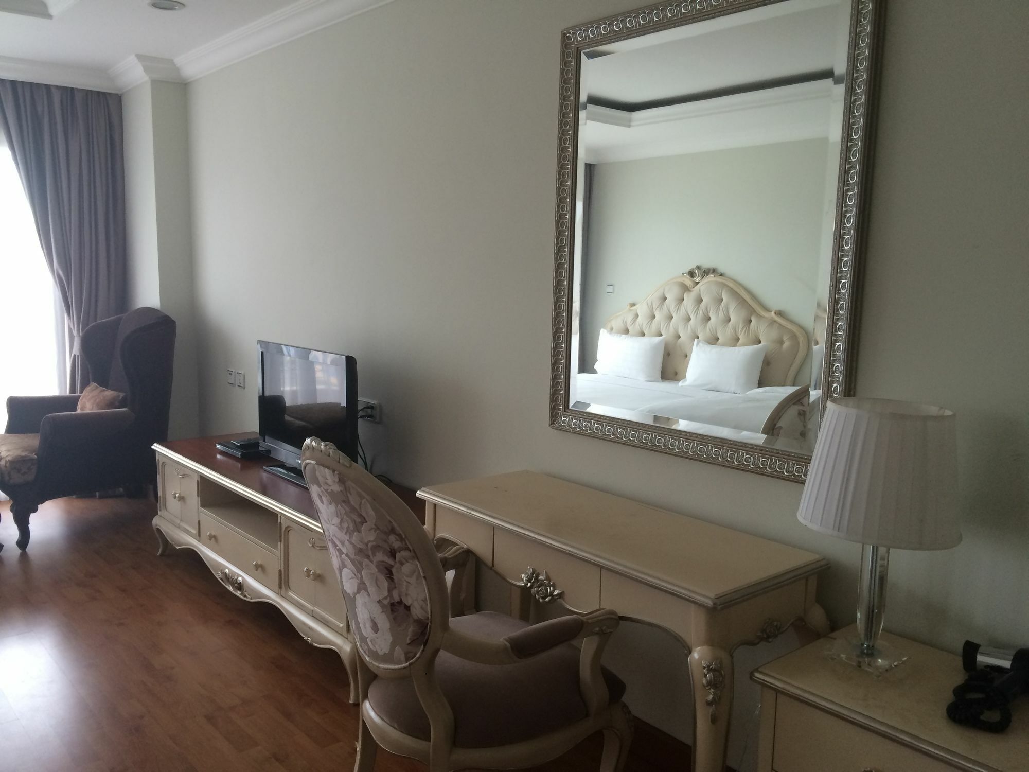 Lk Noble Suite Pattaya Exterior photo